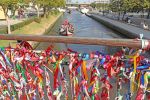 Aveiro - La Ria con le moliceiros vista dal Ponte Laços de Amizade
