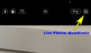Fotografare cascate, fiumi e mari setosi a lunga esposizione con un iPhone, Live Photos disattivato