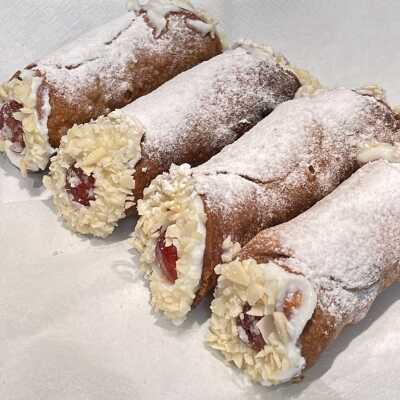 Come fare uno stampo per cannoli siciliani modificando un tagliapasta