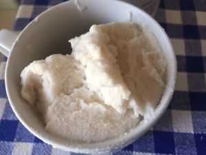 Come fare il panetto di mandorle per una gustosa granita siciliana